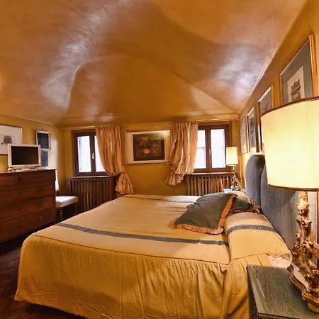 Daire San Marco Elegante Panoramico Esclusivo 2 Bagni Venedik